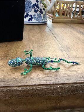 Green Beaded Lizard Brooch - Handcrafted Women’s Jewelry